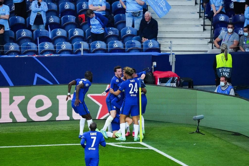 Chelsea celebrate after Havertz scores opener in Champions League final