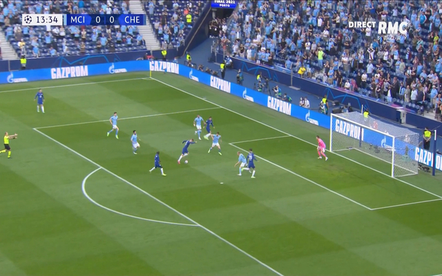 Video - Werner misses chance for Chelsea early on vs Man City