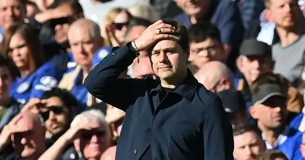 Mauricio Pochettino gives a face-palm.