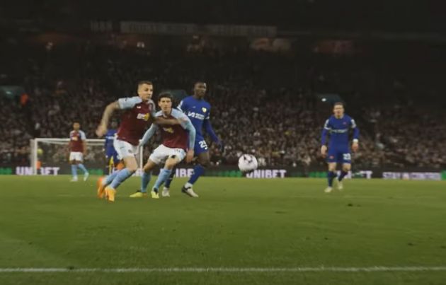 Moises Caicedo pops a pass through between defenders.