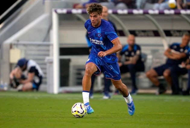 Marc Guiu playing for Chelsea against Wrexham.