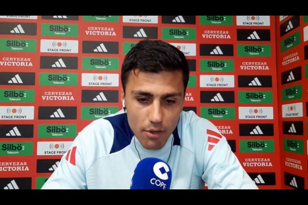 Rodri speaks on Cucurella