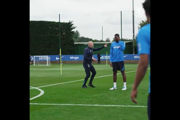 Enzo Maresca in training