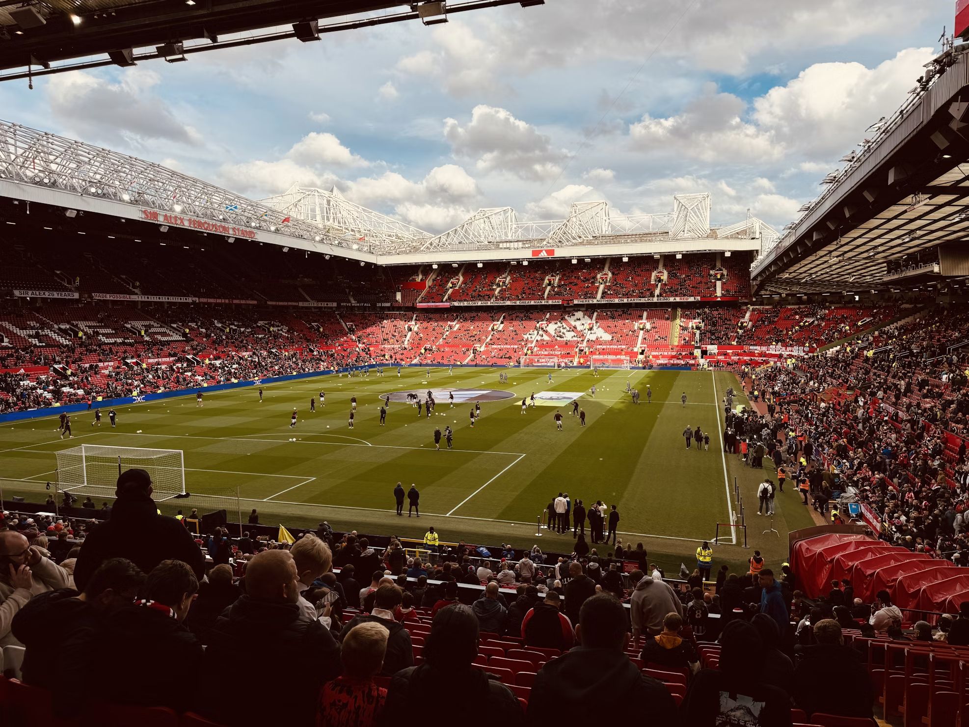 Old Trafford fills up before a game.