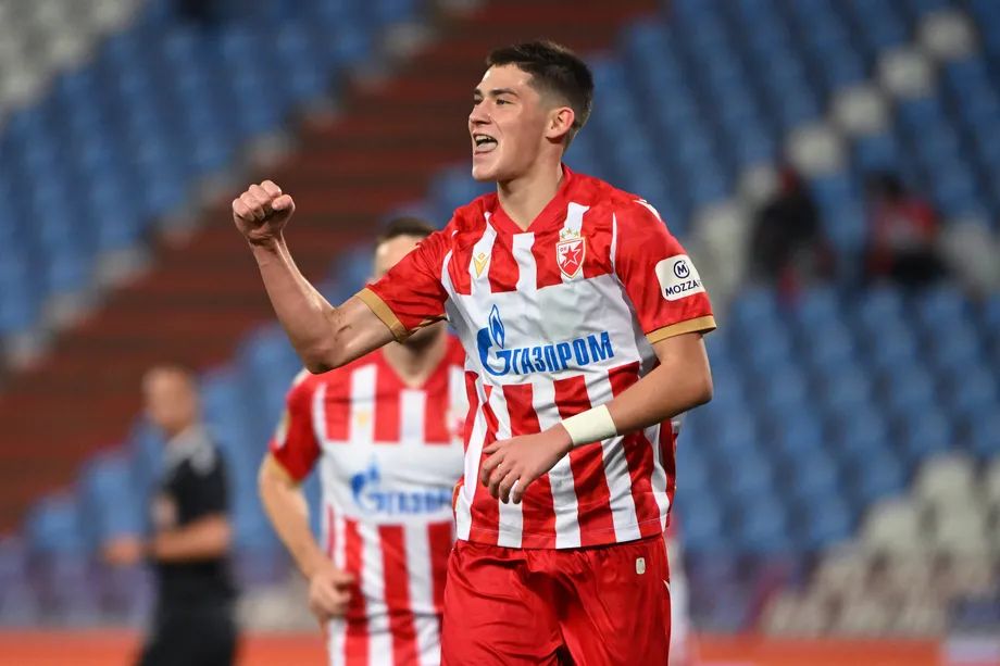 Andrija Maksimovic playing for Red Star Belgrade.