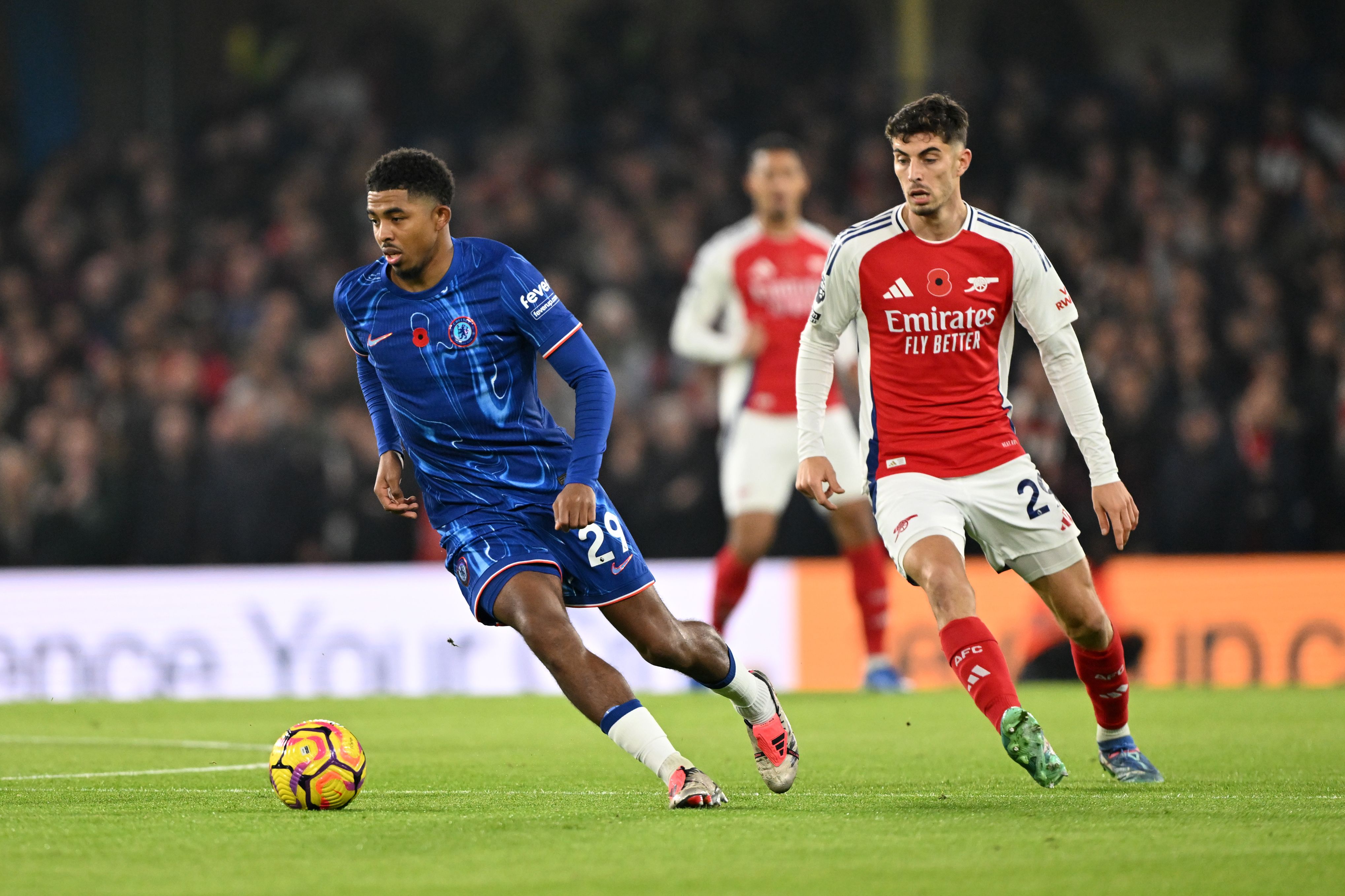 Wesley Fofana pursued by Kai Havertz of Arsenal. (Photo by Mike Hewitt/Getty Images)