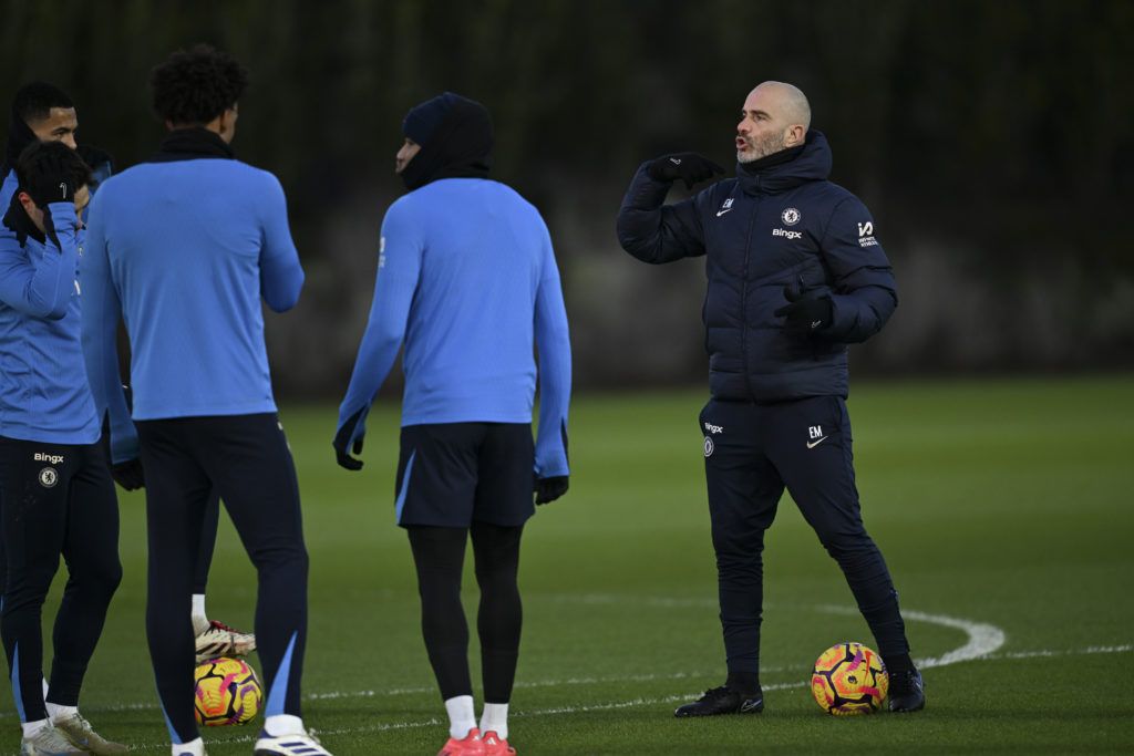 Enzo Maresca leads a training session at Chelsea. (Photo by Darren Walsh/Chelsea FC)