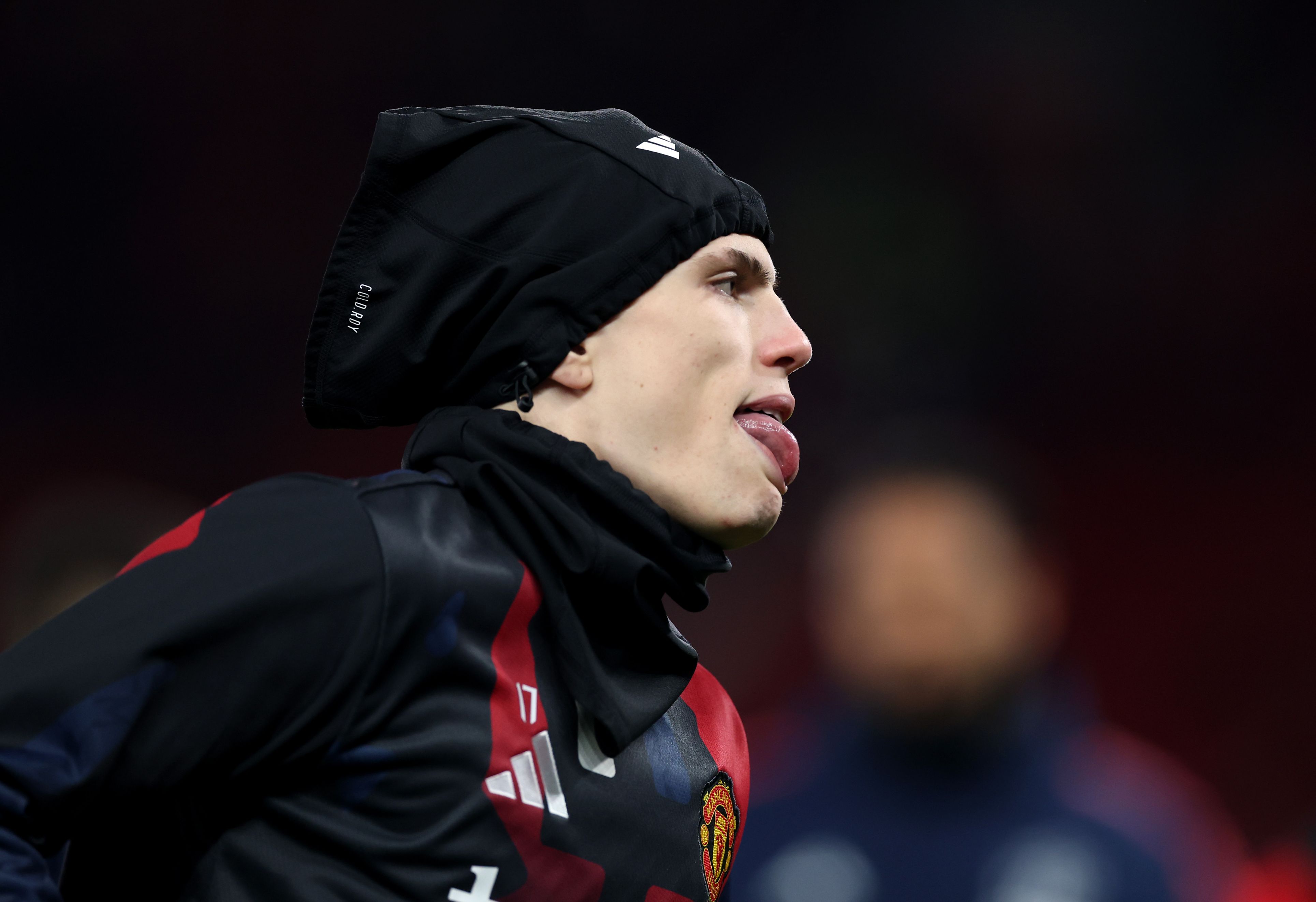 Alejandro Garnacho warms up for Manchester United. (Photo by Carl Recine/Getty Images)