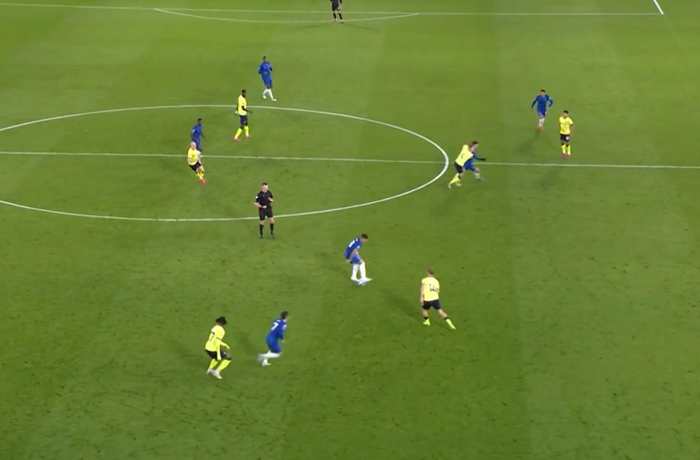 Enzo Fernandez pulls of a superb spin in midfield.
