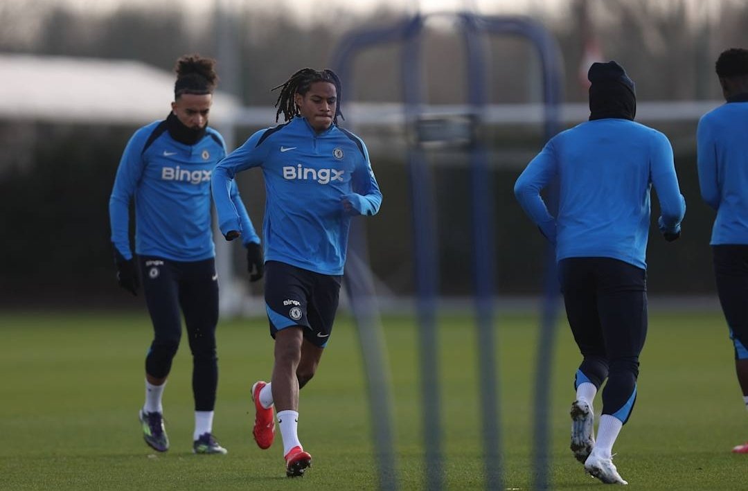 Mathis Amougou trains for Chelsea for the first time!