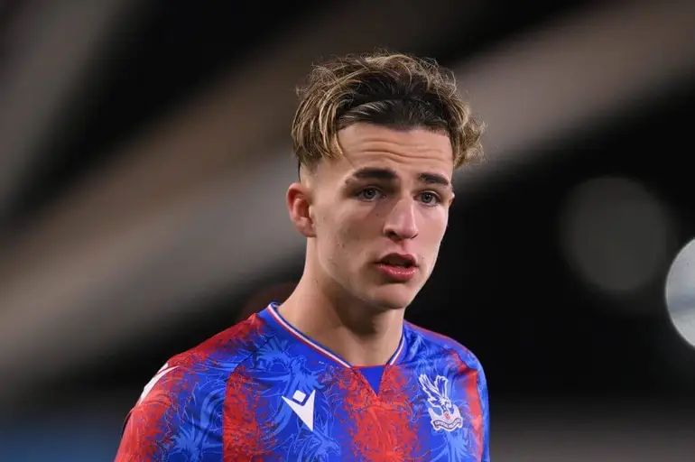 Jesse Derry playing for Crystal Palace.