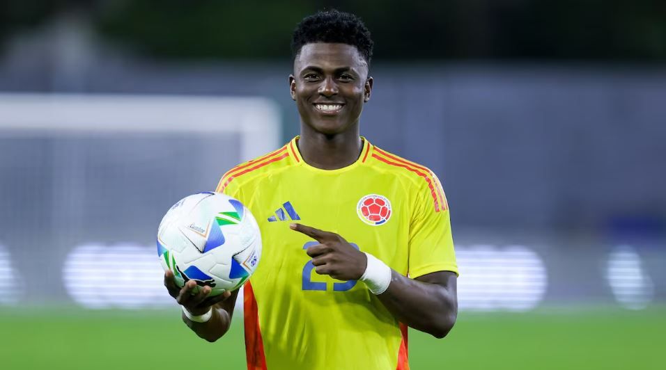 Neyser Villarreal with the match ball for Colombia's under-20 side.