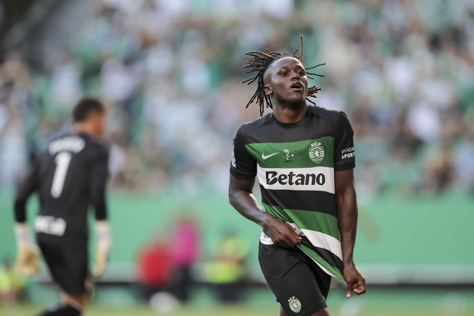 Geovany Quenda playing for Sporting.