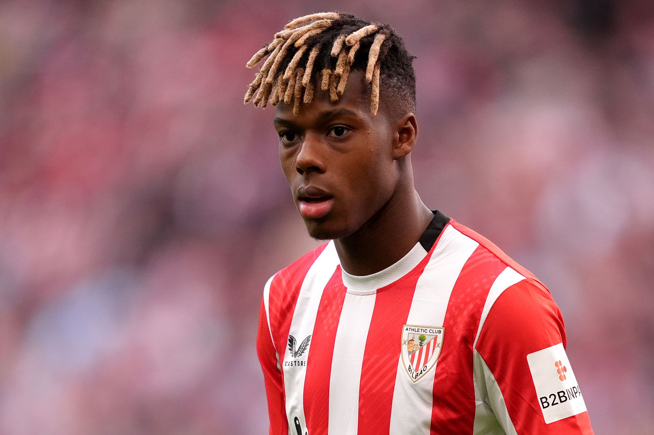 Nico Williams in action for Athletic Bilbao against Osasuna.