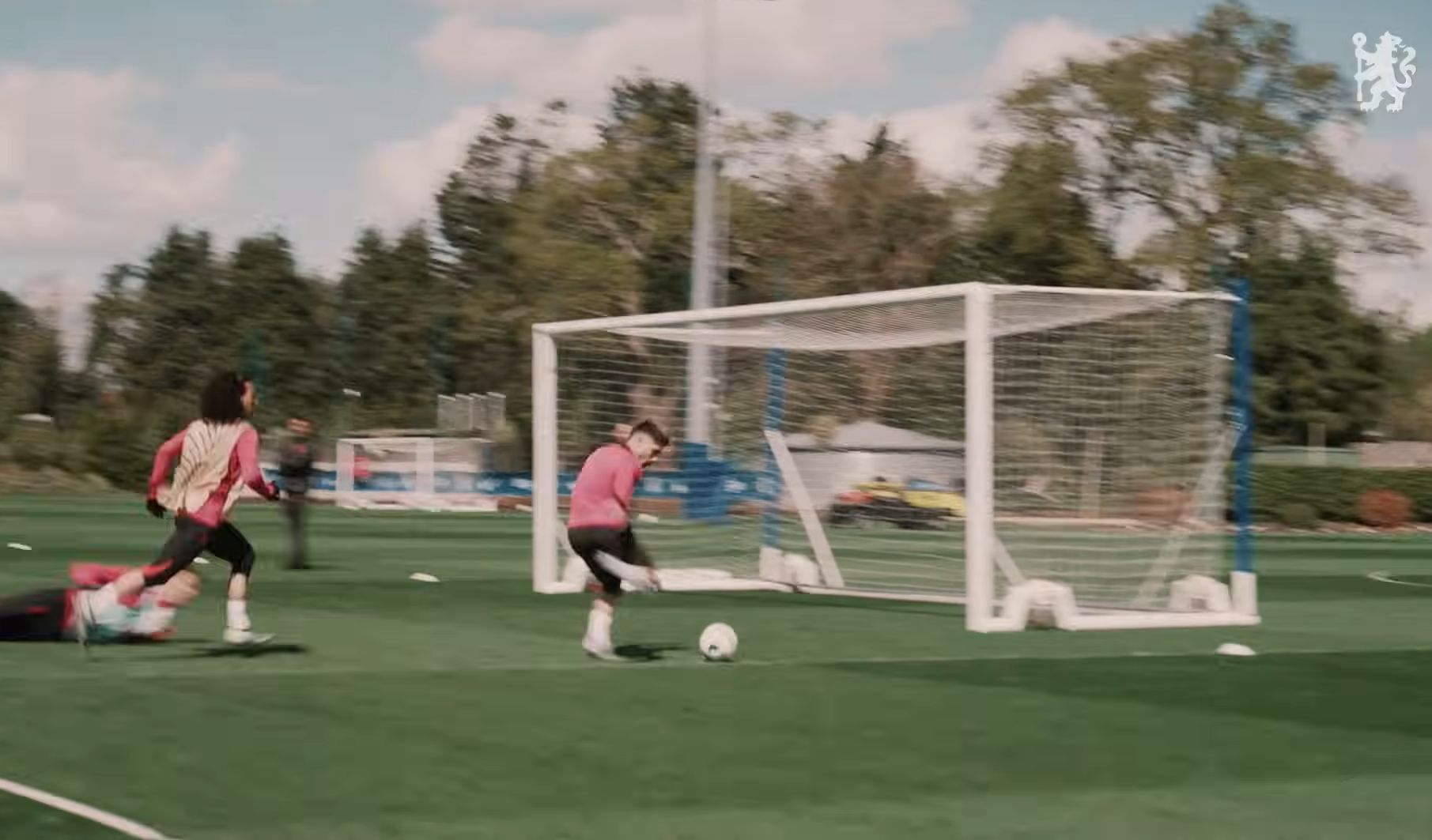Pedro Neto finishes from a tight angle in training.