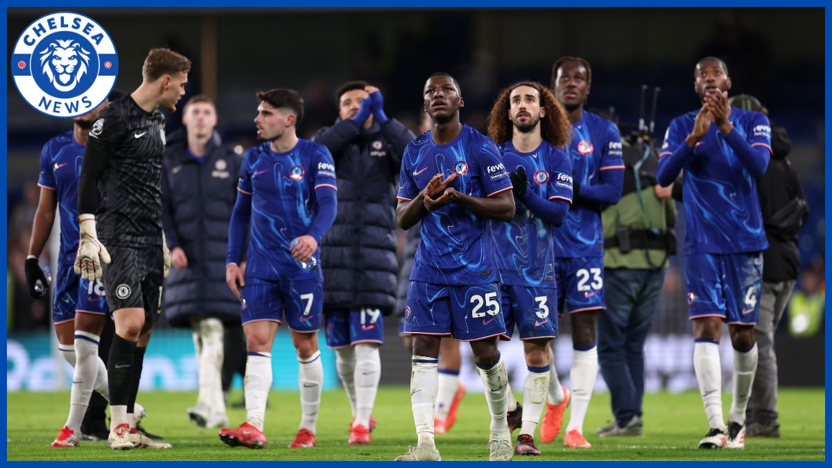 A group of Chelsea players celebrate.