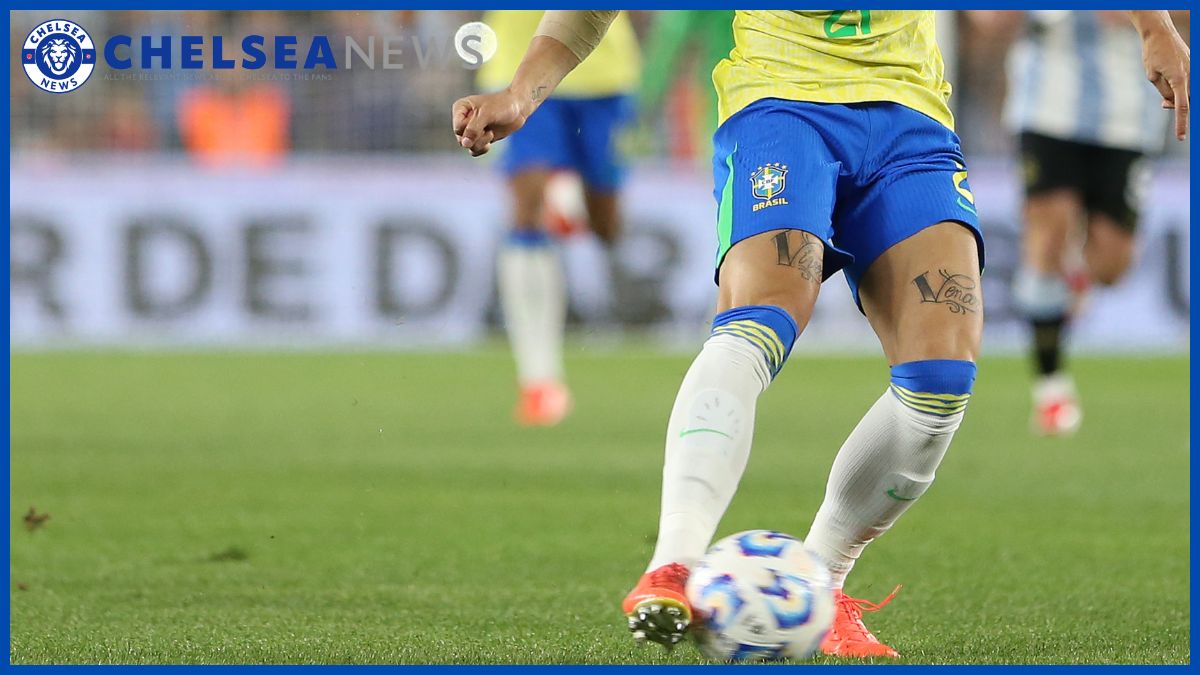 Matheus Cunha playing for Brazil.