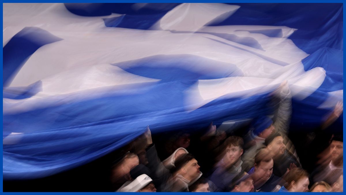 A flag flies at Stamford Bridge. (Photo by Julian Finney/Getty Images)
