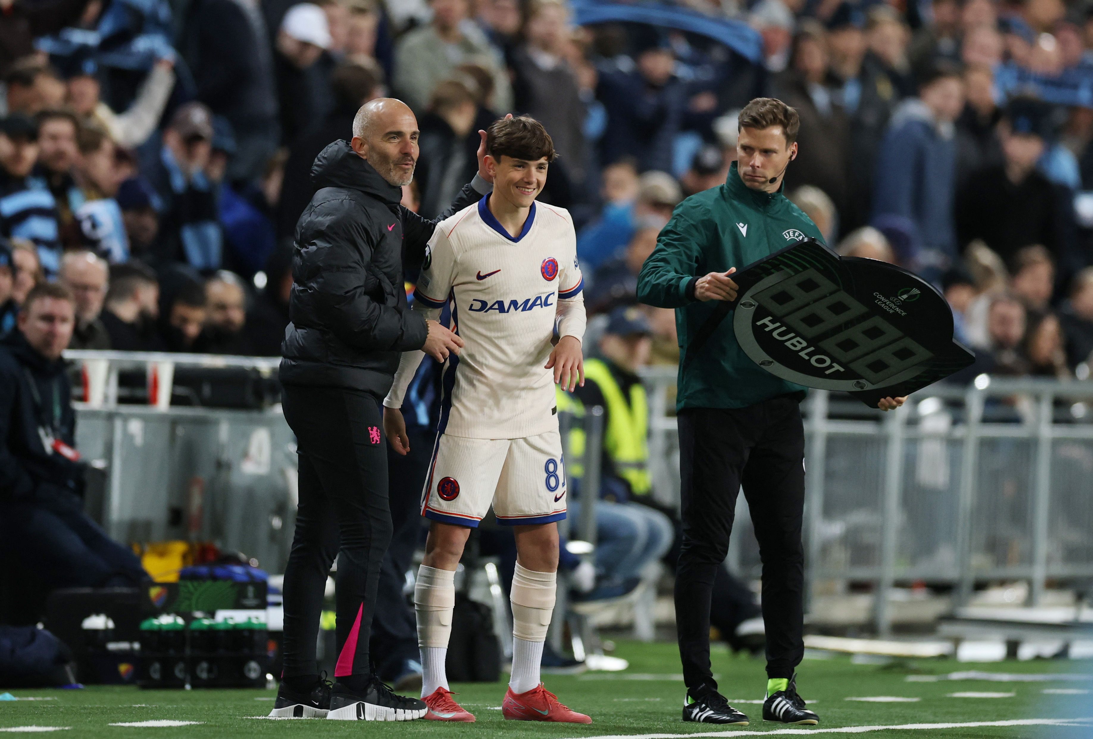 Reggie Walsh makes his Chelsea debut.