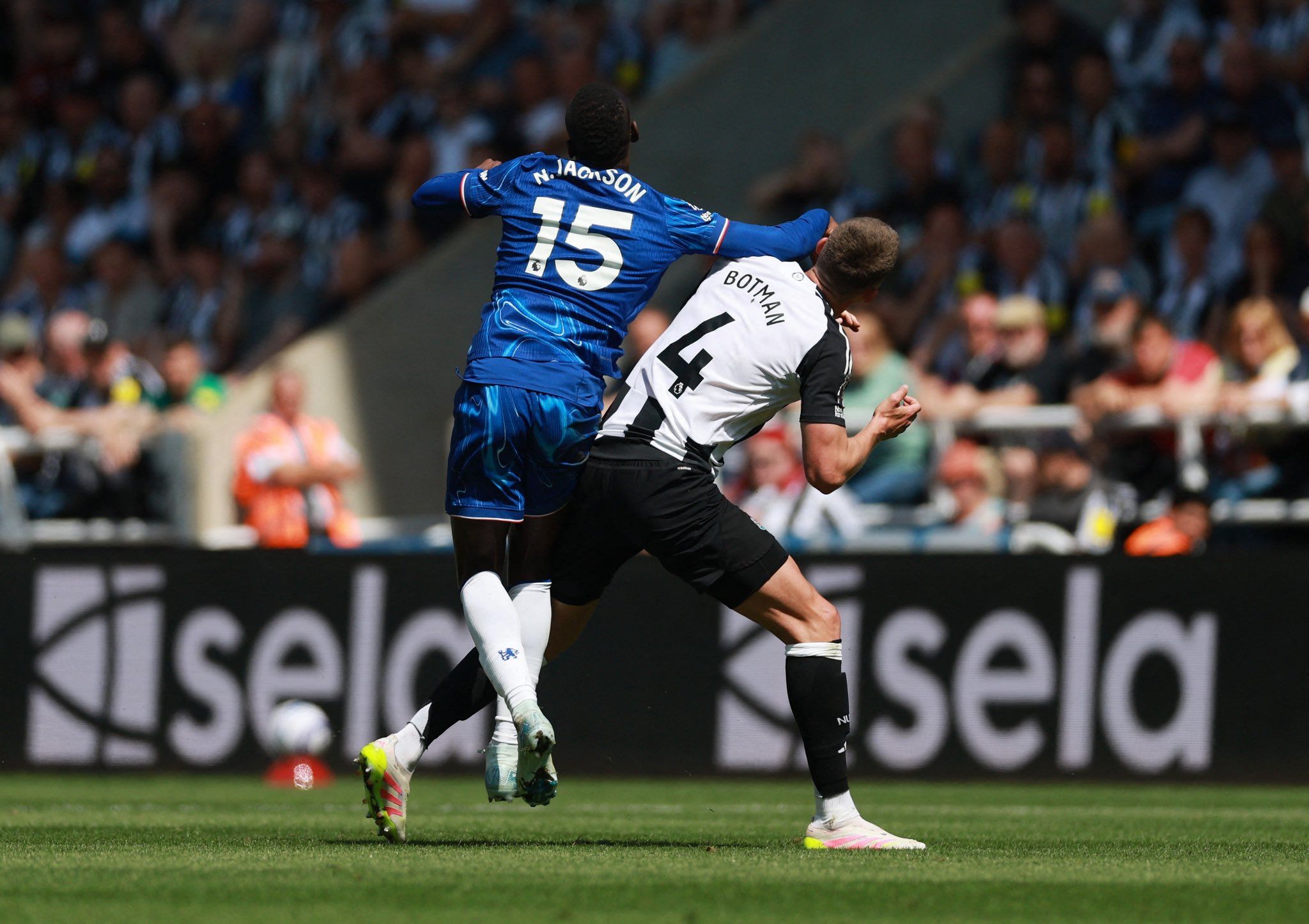 The forearm smash which saw Nicolas Jackson sent off.