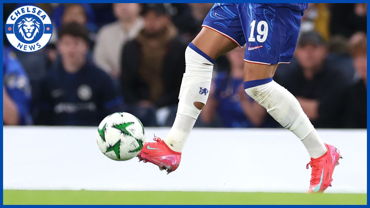 Jadon Sancho's legs.