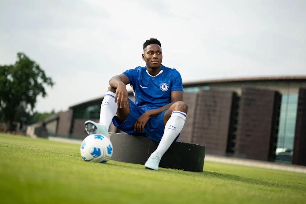 Dario Essugo at Cobham.