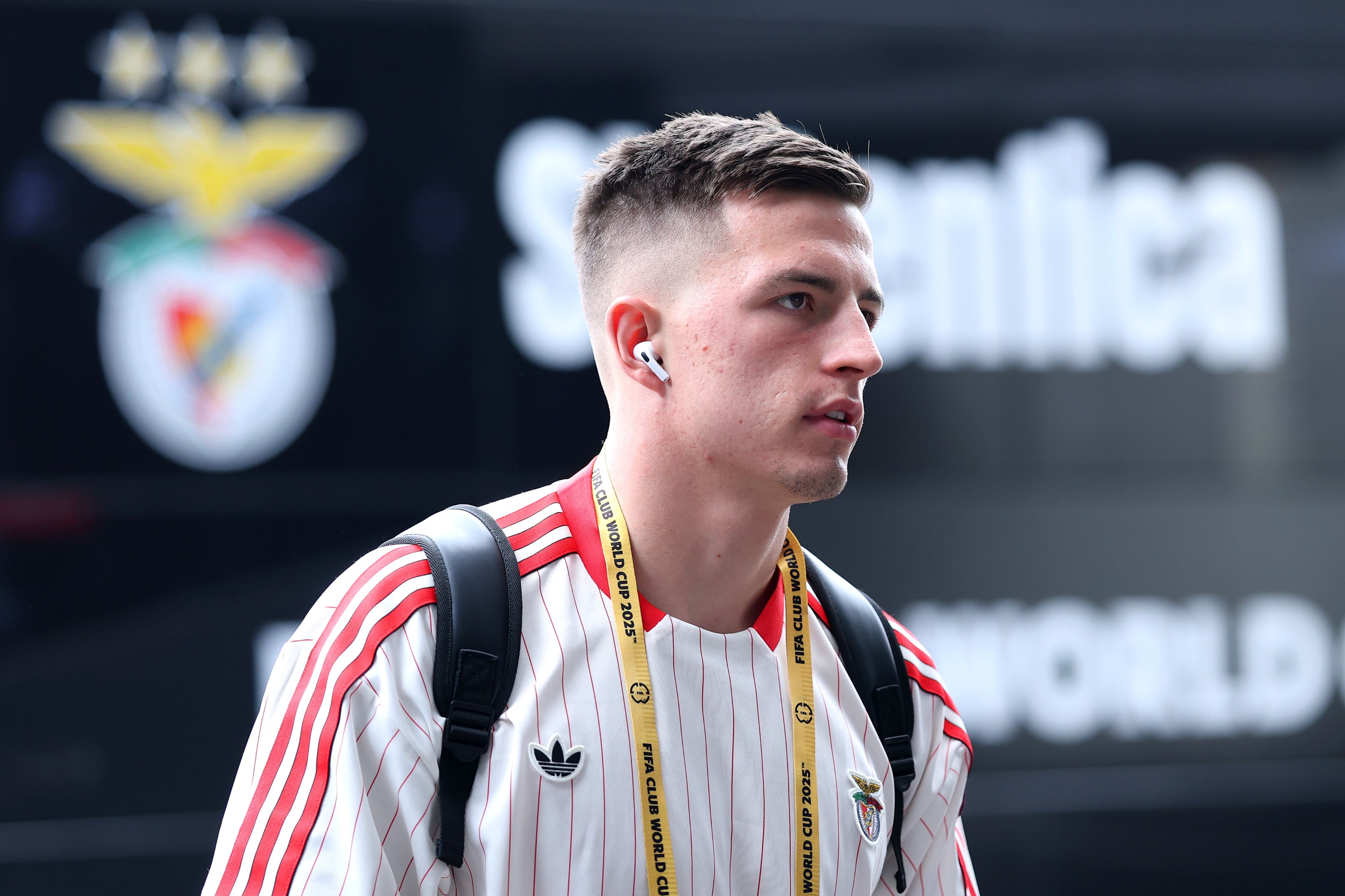 Anatoliy Trubin arrives for Benfica game. 