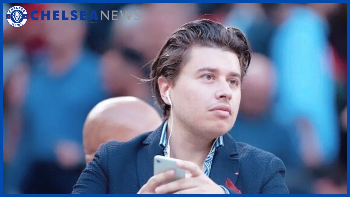 Nicolo Schira with a Chelsea News logo.