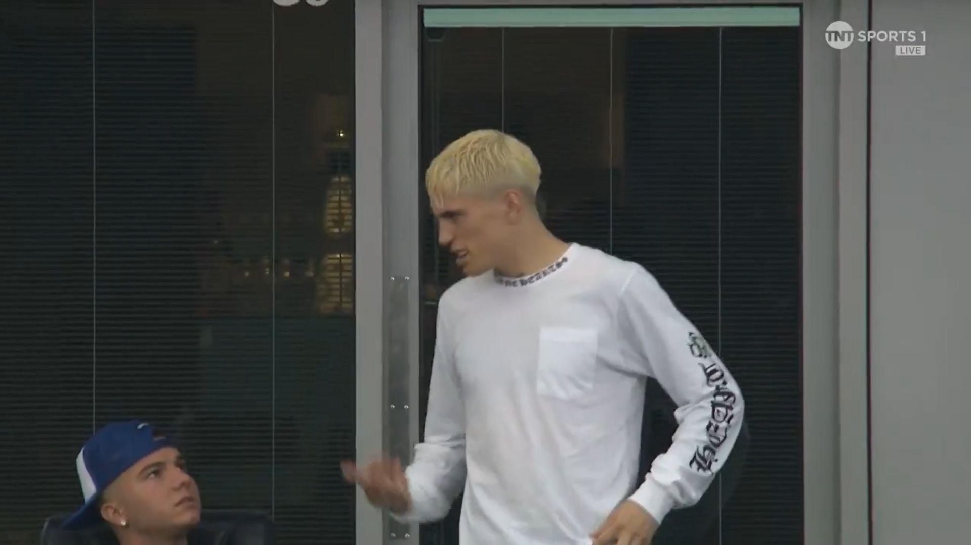 Alejandro Garnacho at Stamford Bridge.