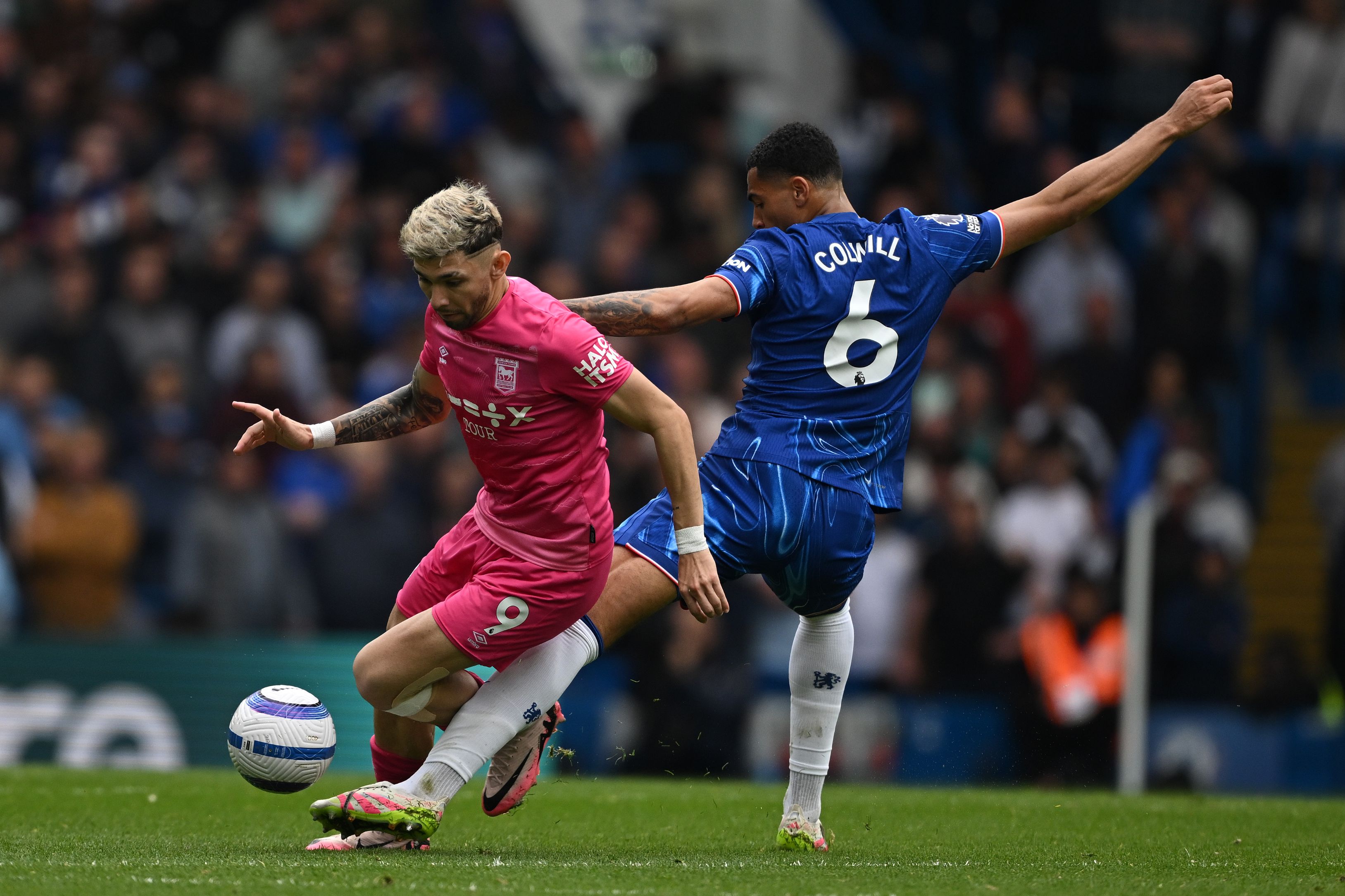 Julio Enciso in action against Chelsea.