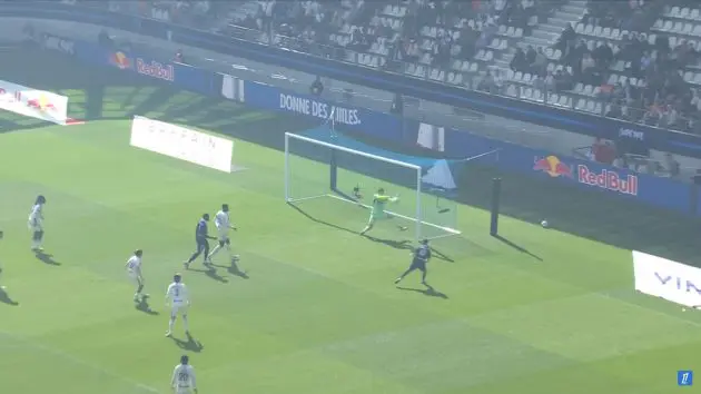 Mike Penders makes a save against Paris FC.