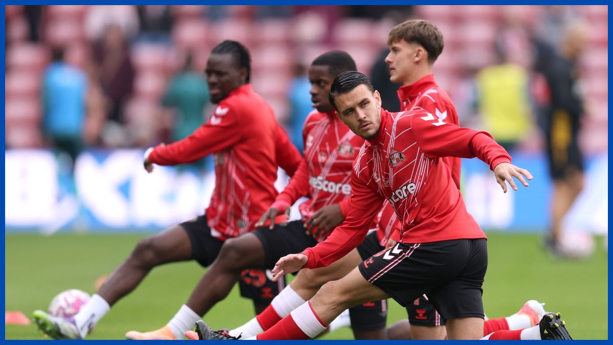 Sunderland warming up.