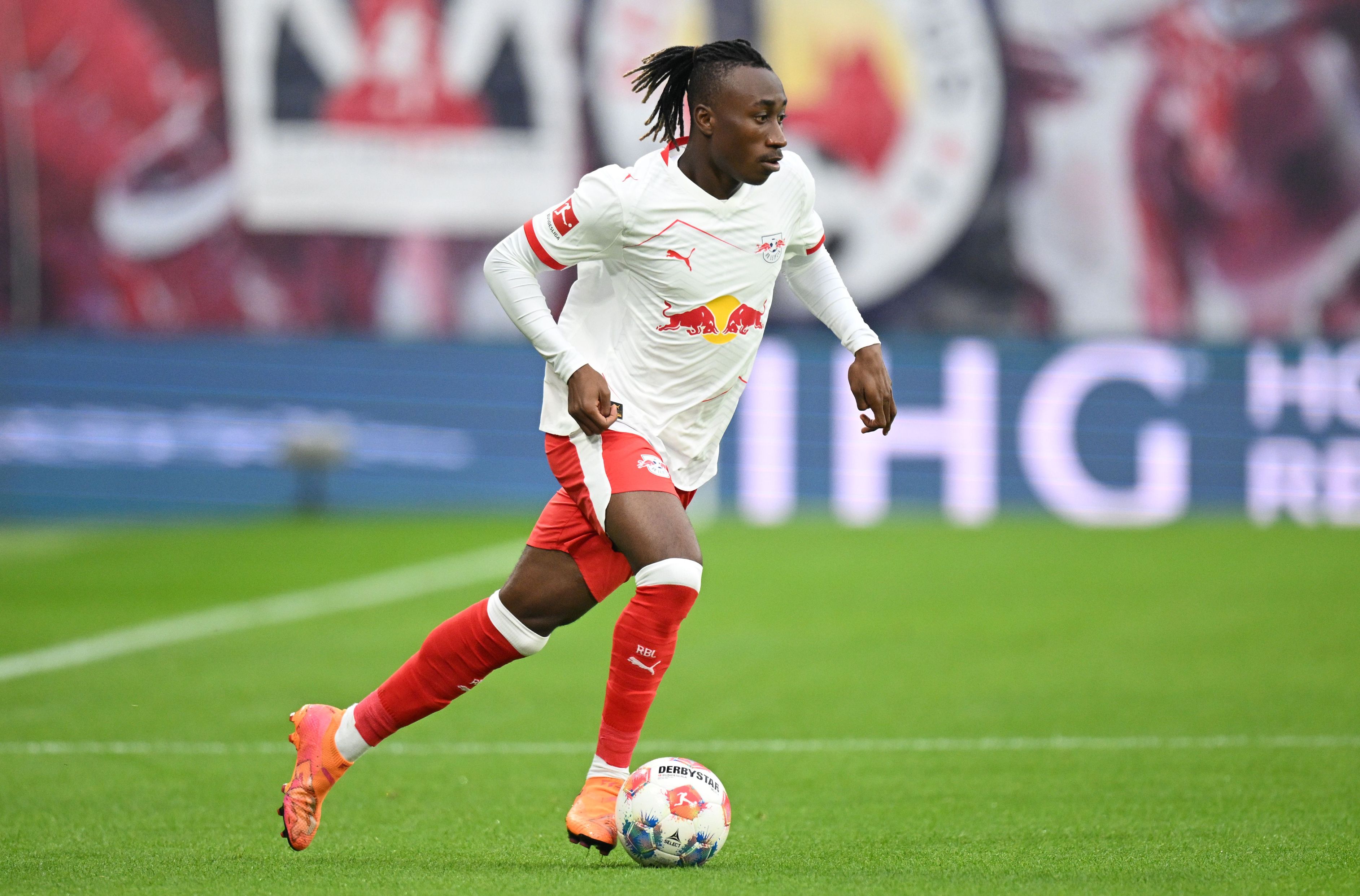 Yan Diomande in action for RB Leipzig.