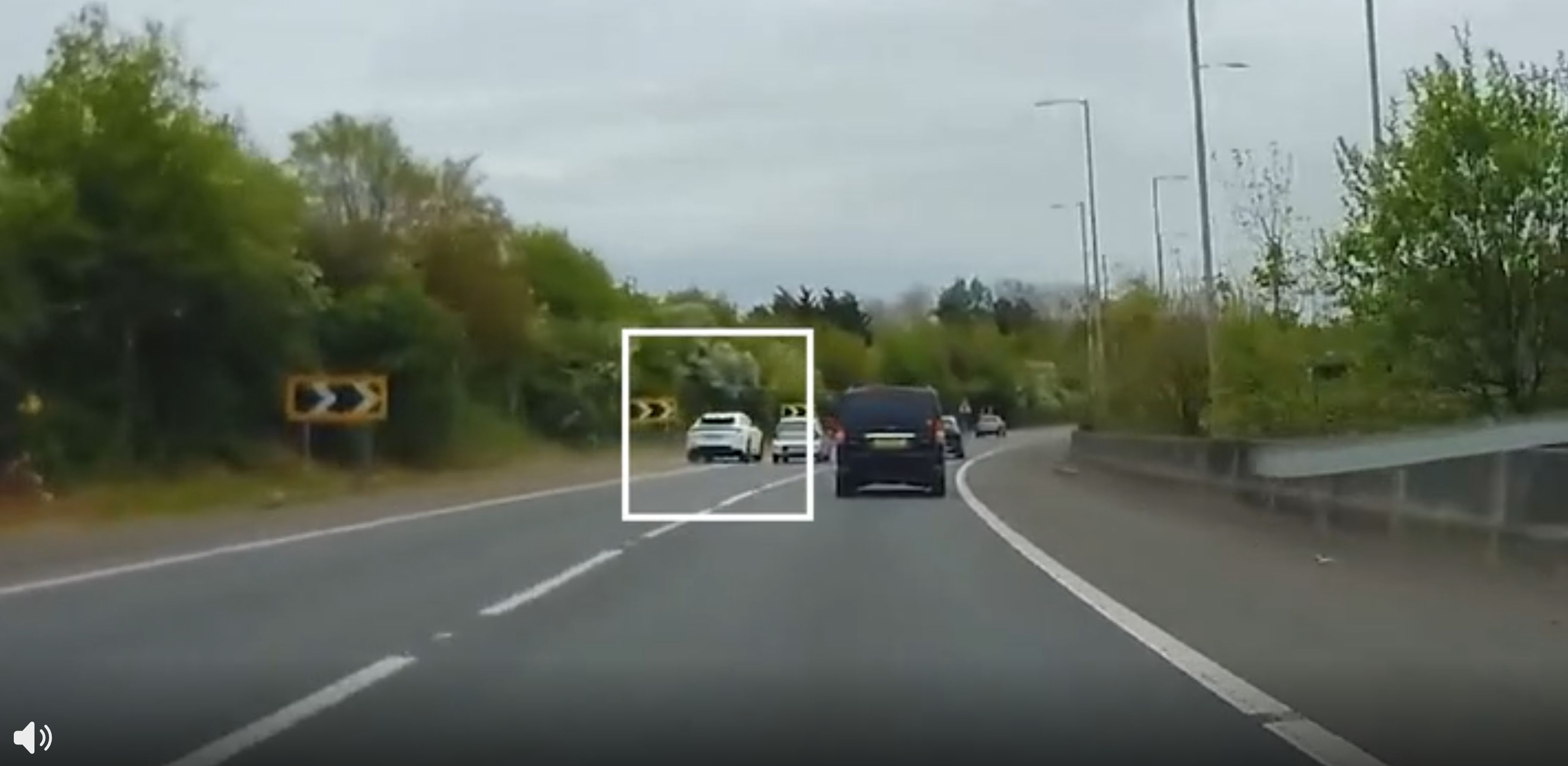 Wesley Fofana's insane speeding on the A3.