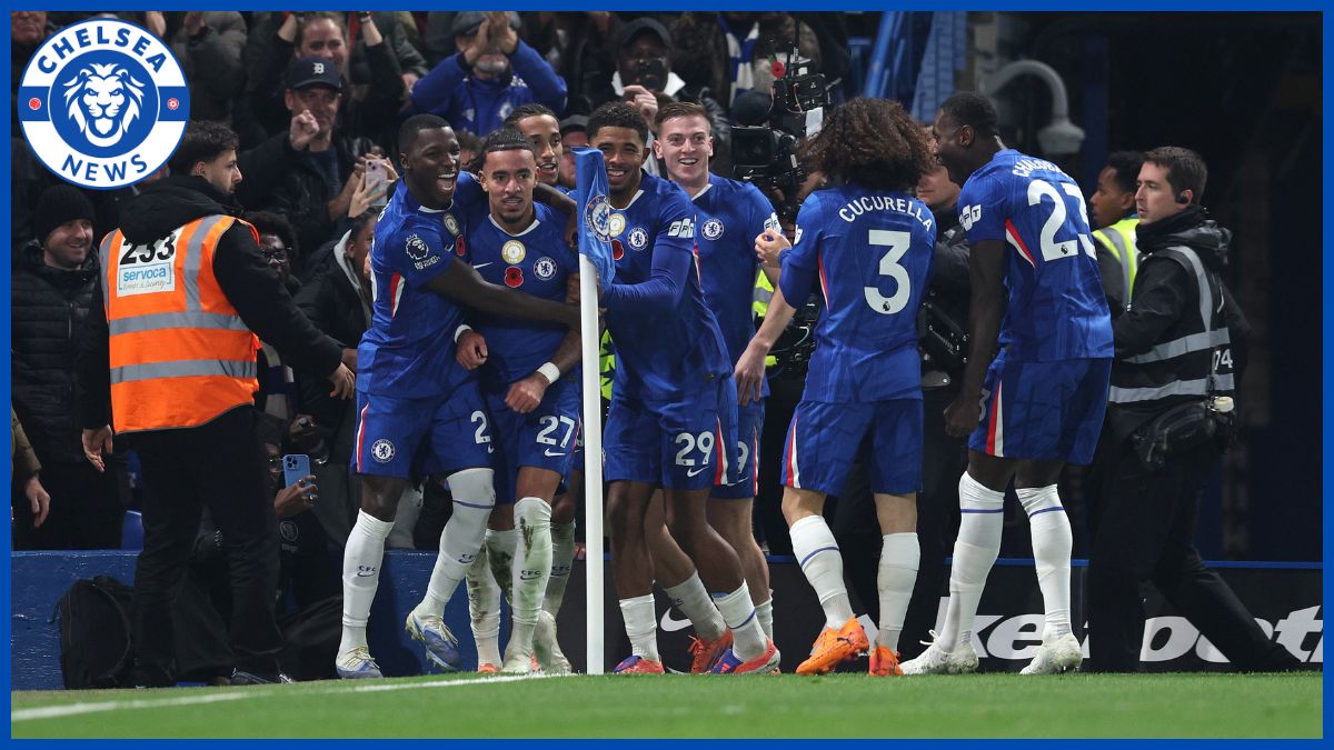 El Chelsea celebra en grupo su gol ante los Wolves.