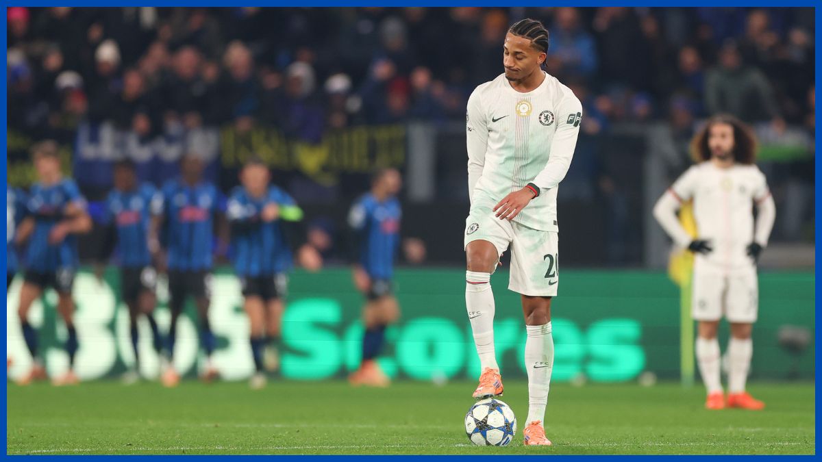 Joao Pedro looks dejected.)