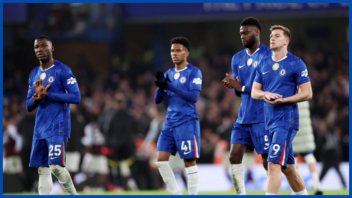 A group of Chelsea players look frustrated.