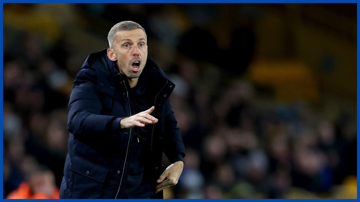 Gary O'Neil managing Strasbourg.