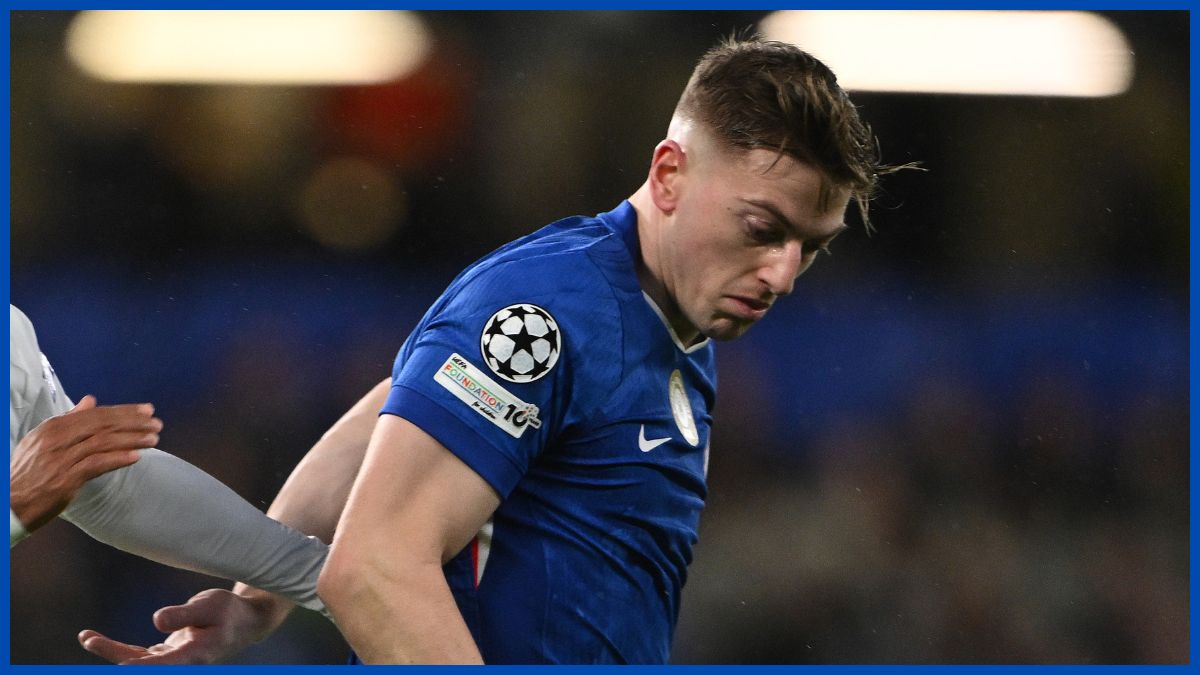 Liam Delap battles for the ball.