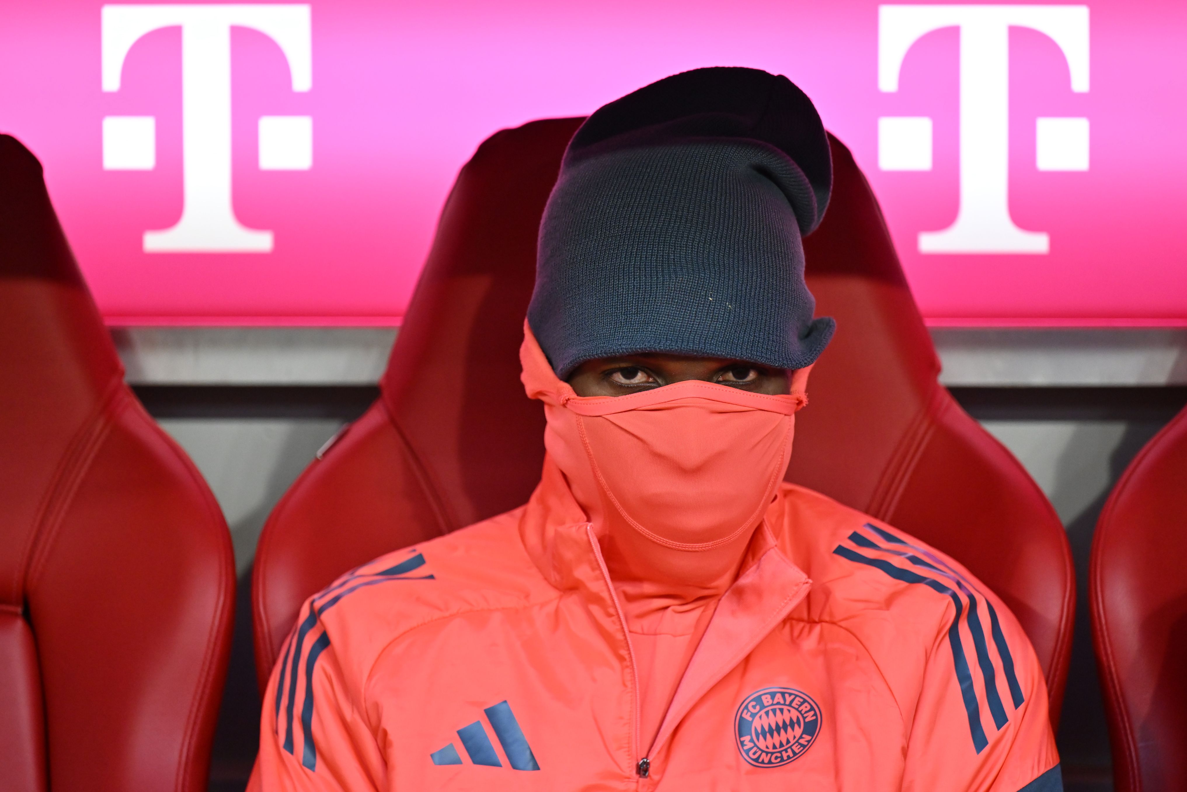 Nicolas Jackson on the bench for Bayern Munich.