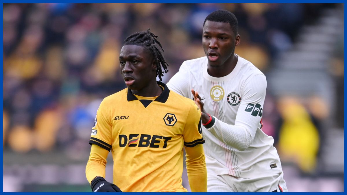 Moises Caicedo harries Mateus Mane.