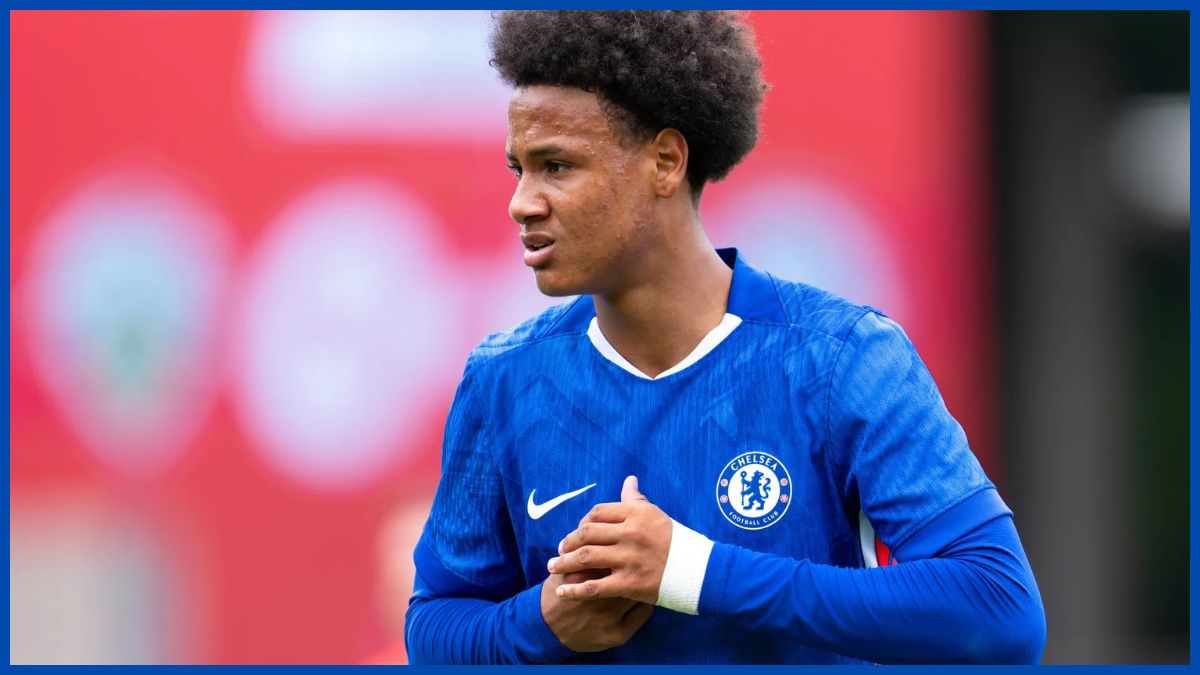 Mathis Eboue playing for Chelsea.