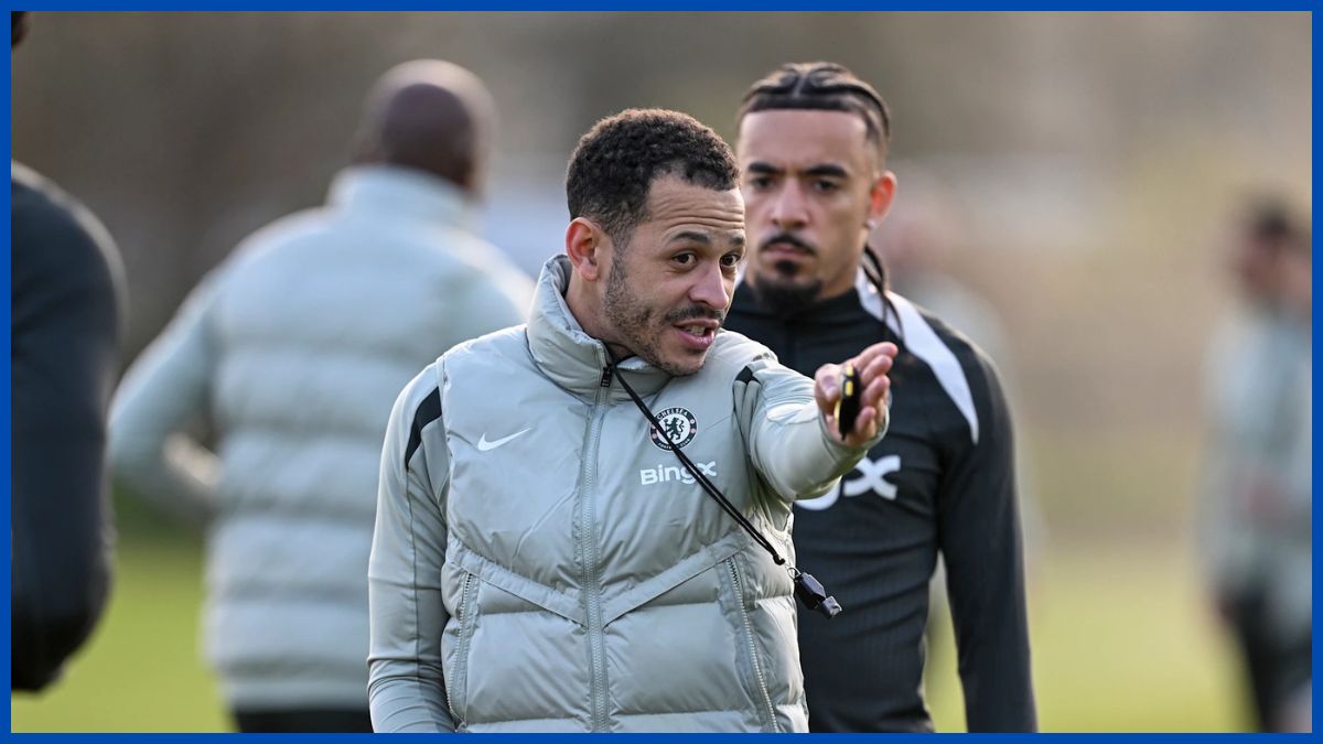 Liam Rosenior speaks to his players in training.