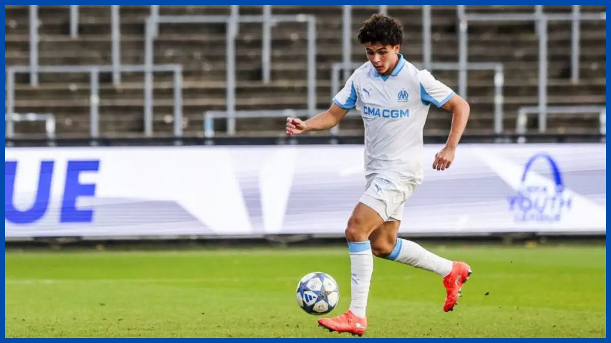 Said Remadnia playing in the UEFA Youth League.