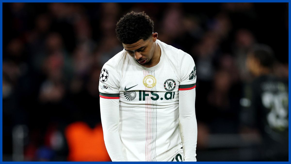 Wesley Fofana looks dejected.