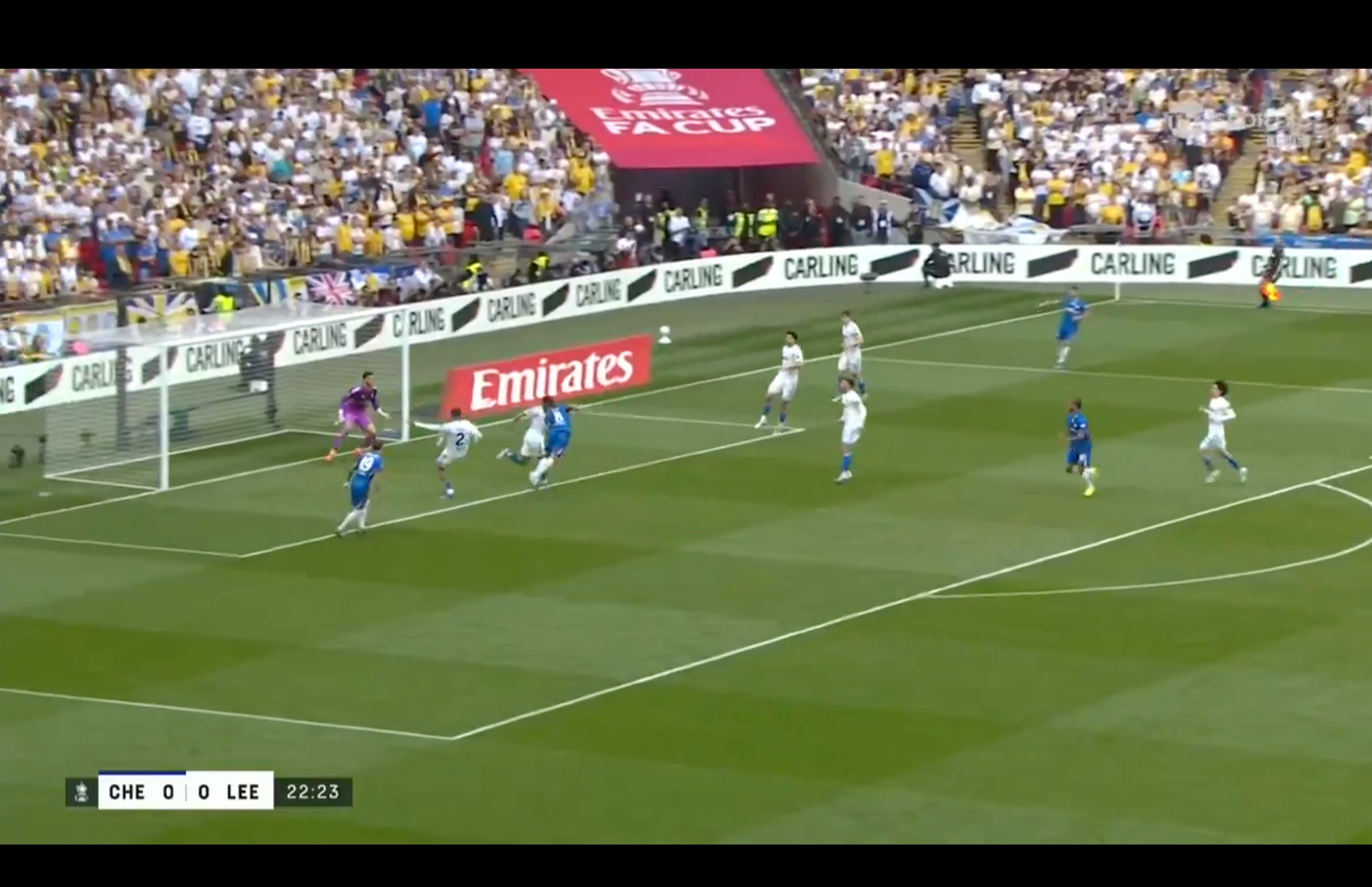 Enzo Fernandez heads the ball in.