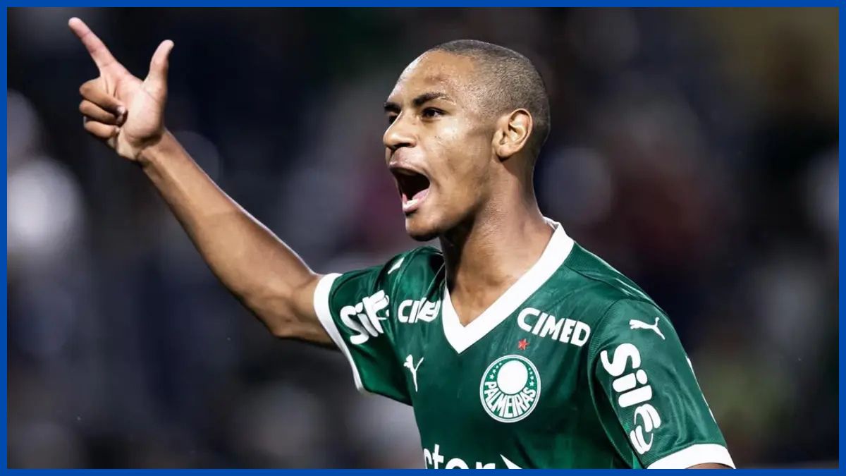 Eduardo Conceicao playing for Palmeiras.