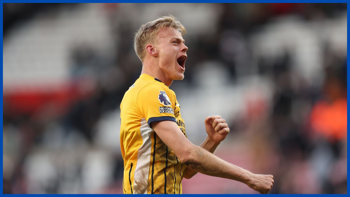 Jan Paul van Hecke celebrates.