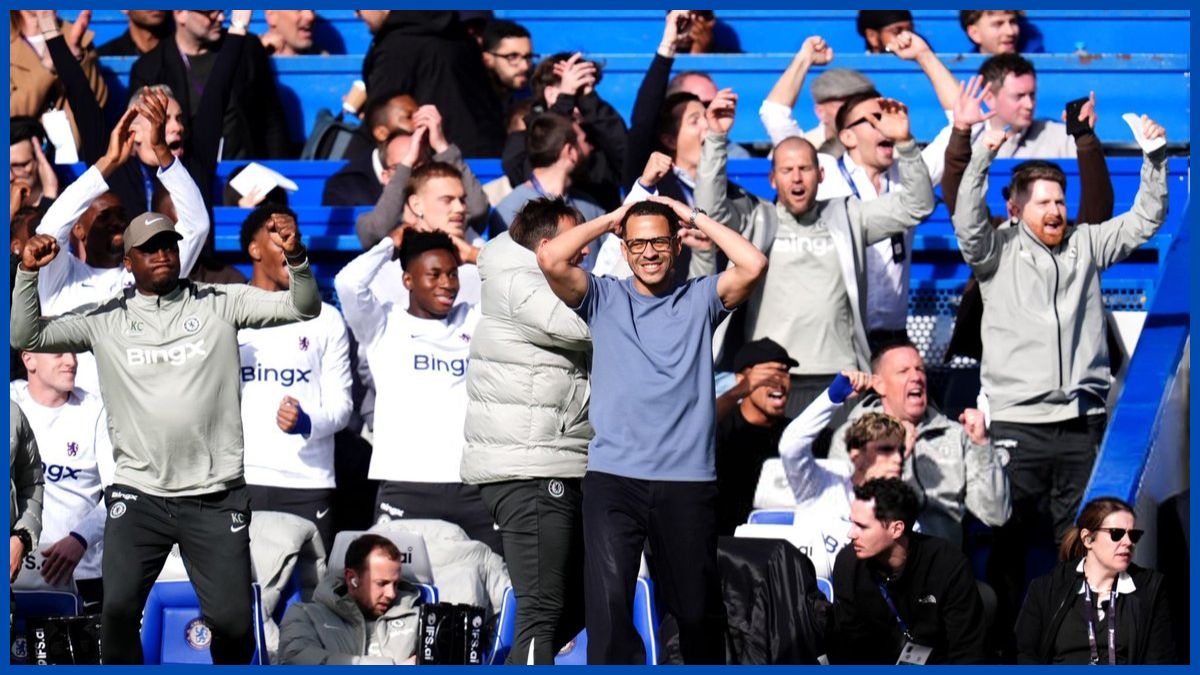Liam Rosenior frustrated at Stamford Bridge.