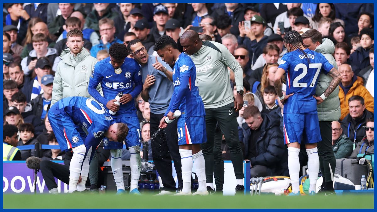 Chelsea's generic team get coaching.